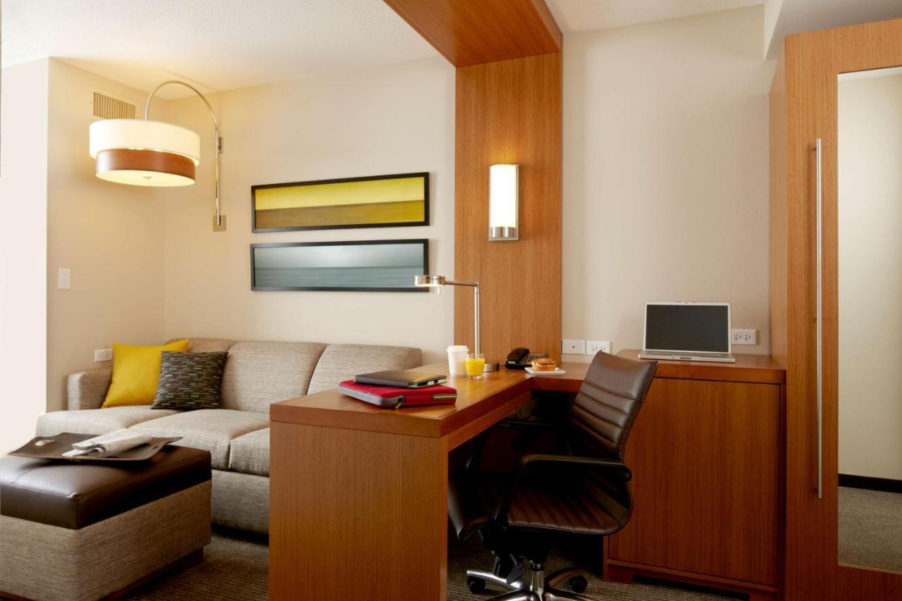 Hyatt Place Indianapolis Фишерс Экстерьер фото